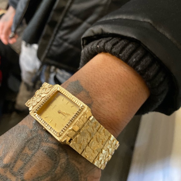14k geneve gold nugget watch 60 grams - Picture 3 of 6